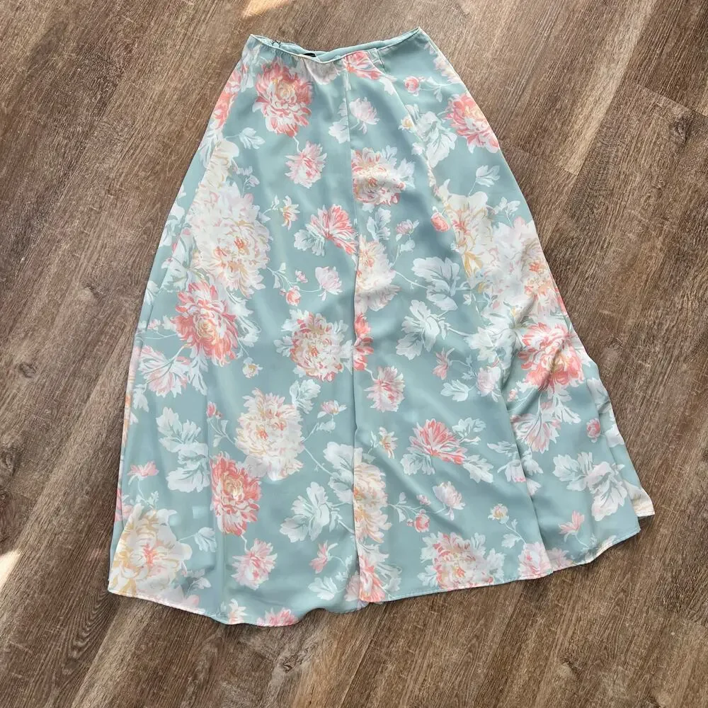 Abercrombie and Fitch floral midi skirt with slit dainty sweet minimalist vacay